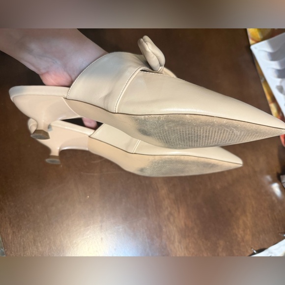 Women’s Beige Bow Pointed-Toe Mules - Picture 3 of 3